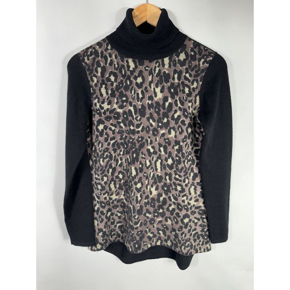 Griffen Cashmere Women's Small‎ Black Animal Print Cashmere Turtleneck Sweater